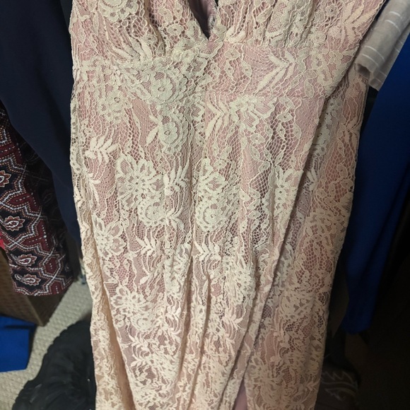 Lulu's Blush Lace Maxi Dress - Picture 4 of 4